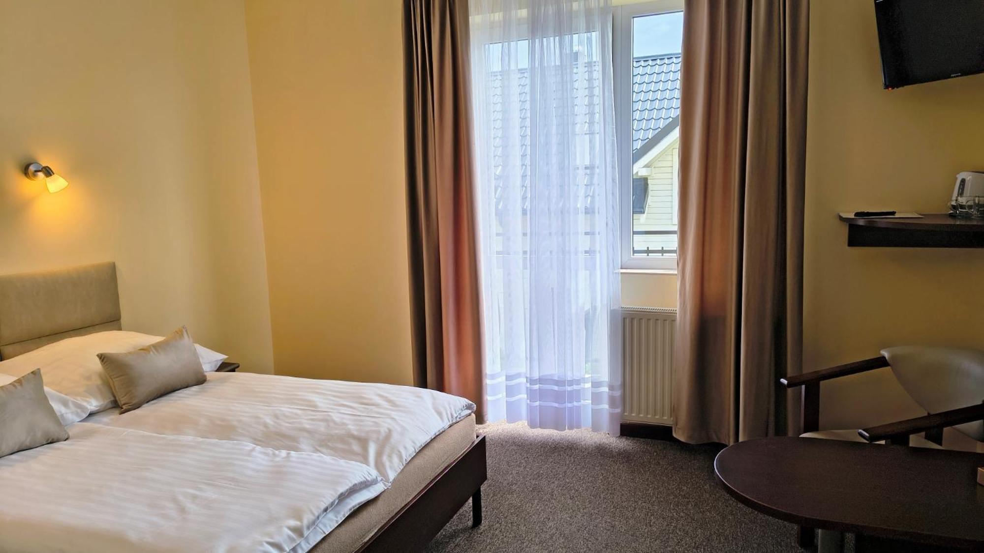 Willa Global Komfortowe Pokoje Nad Morzem Jastrzębia Góra Exterior foto